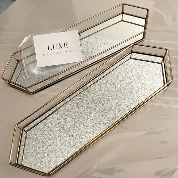 “NWT” LUXE by Rachael Zoe (Set of 2) Large and Small Mirrored Trays Gold - Picture 1 of 6